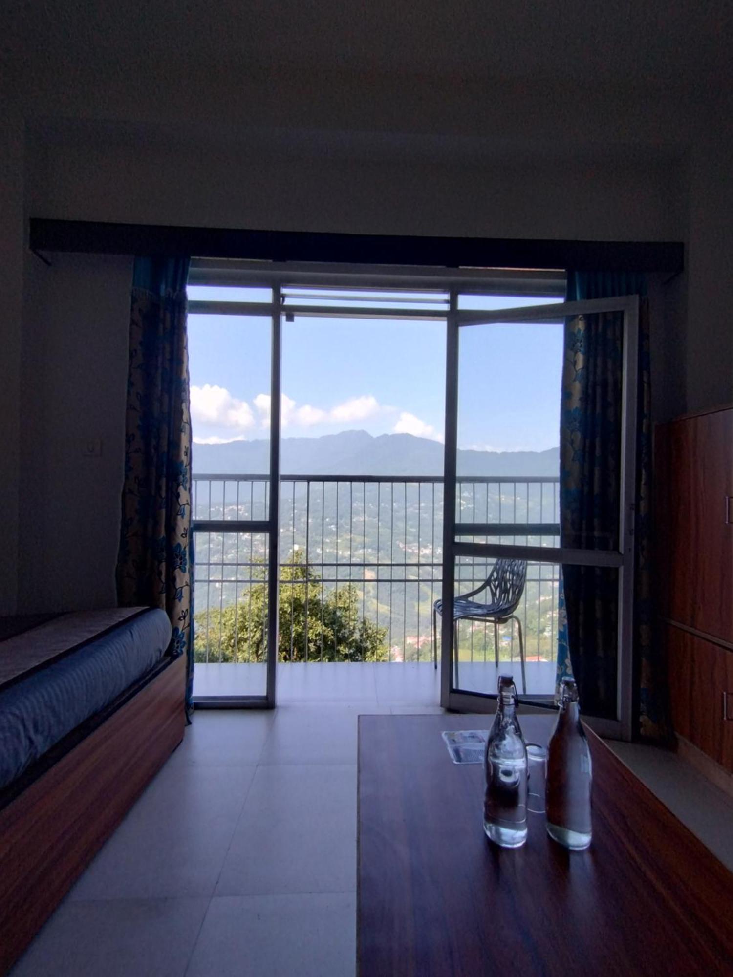 Blissful Stay Gangtok Room photo